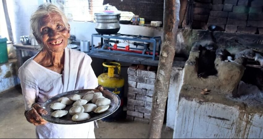  ಕಮಲಾತ್ತಲ್ ಎಂಬ ಇಡ್ಲಿ ಅಮ್ಮನ ಕಥೆ